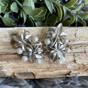 Vintage costume silver tone and pearl earrings clip ons